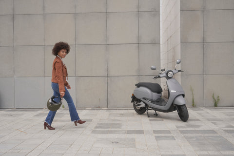 découvrez notre comparatif d'assurances scooter pour trouver la solution qui correspond le mieux à vos besoins et à votre budget. comparez les garanties, les tarifs et les avis des utilisateurs pour faire le meilleur choix en toute sérénité.