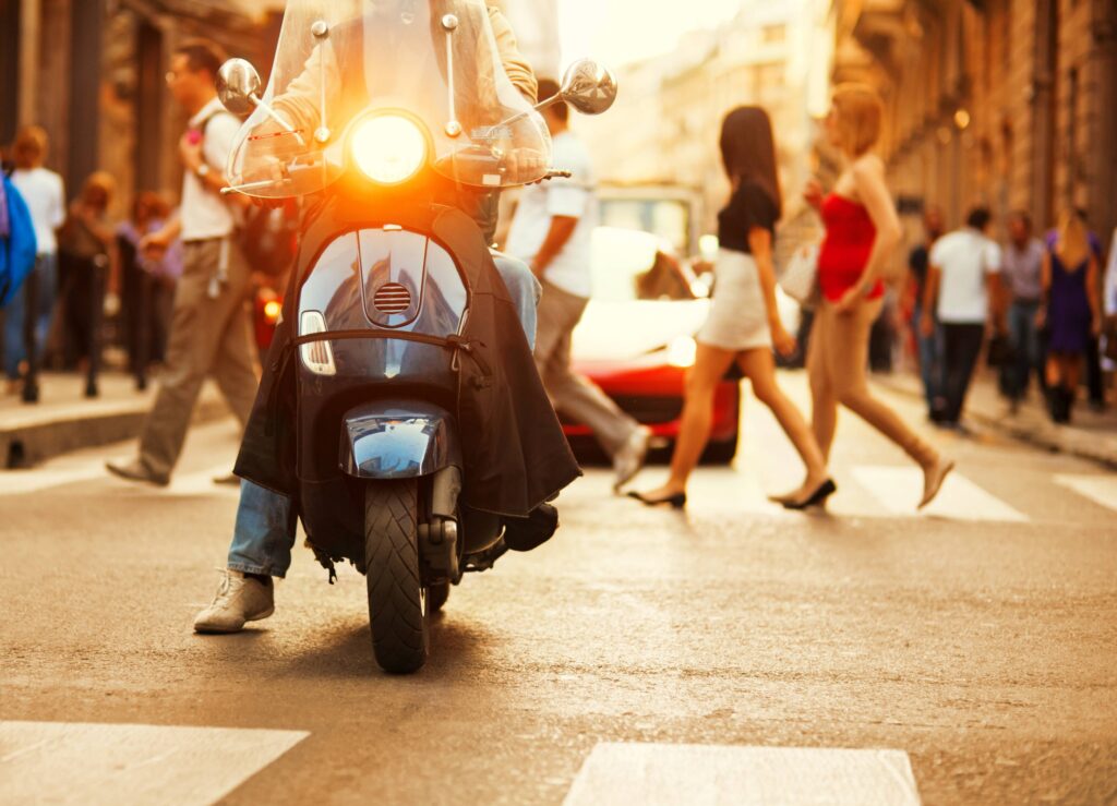 découvrez notre service de souscription d'assurance pour votre scooter 50cc. profitez d'une couverture adaptée à vos besoins, d'un processus rapide et simplifié, et d'une protection optimale pour vos trajets en toute sérénité.