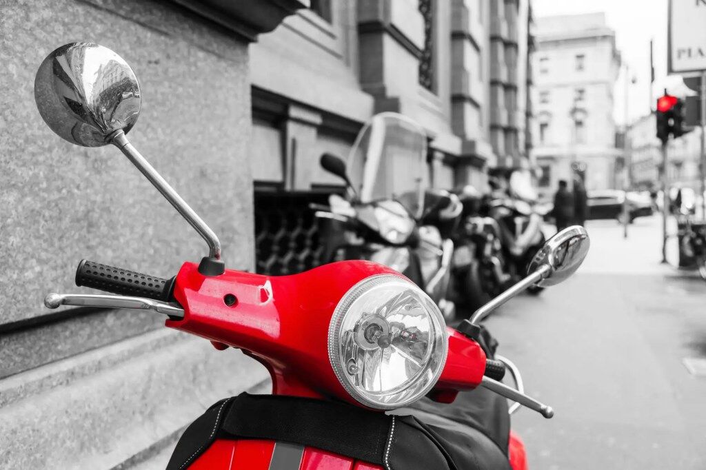 découvrez notre comparateur d'assurance scooter pour trouver la meilleure couverture au meilleur prix. comparez les offres des assureurs, économisez sur votre assurance et circulez en toute tranquillité.