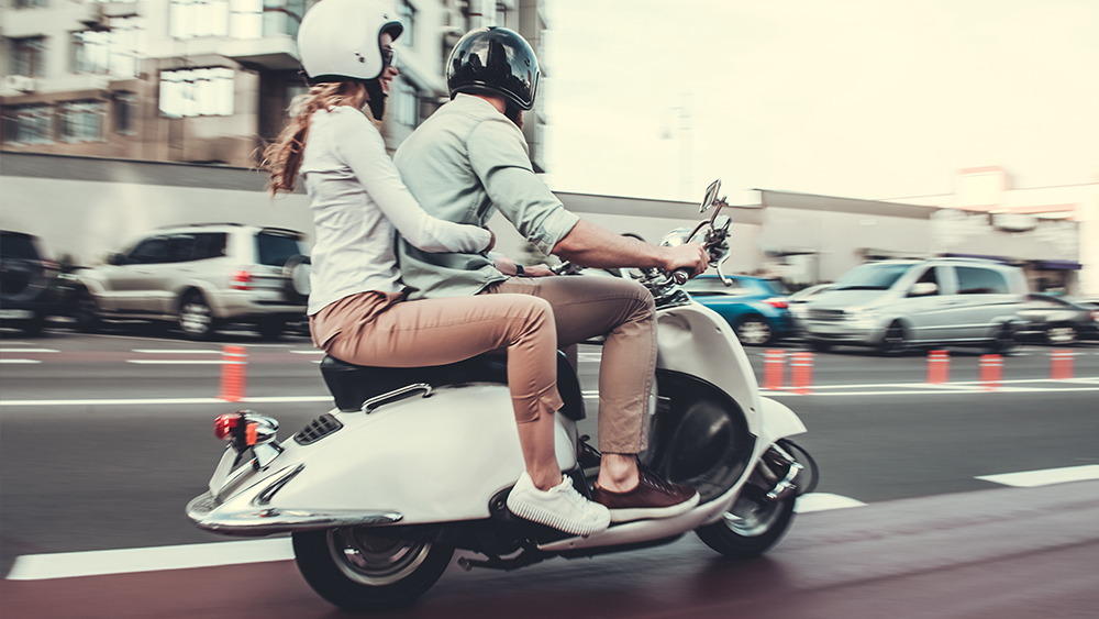 découvrez nos conseils pour bien choisir votre assurance scooter. comparez les offres, comprenez les garanties et trouvez la couverture adaptée à vos besoins pour circuler en toute sérénité.