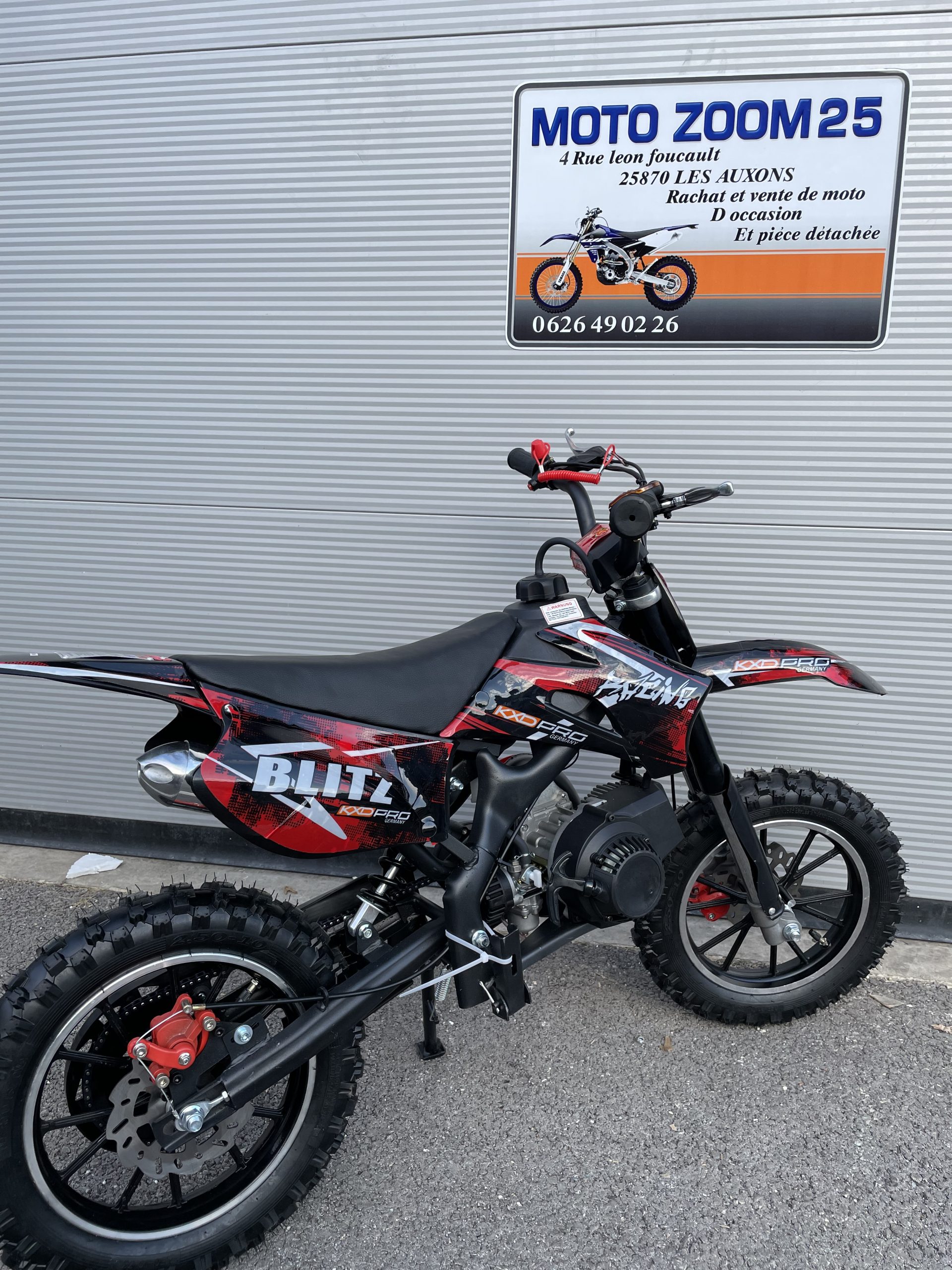 découvrez notre assurance moto 50cc spécialement conçue pour les adolescents. protégez votre passion pour la moto tout en bénéficiant d'une couverture adaptée à votre budget et à vos besoins. inscrivez-vous dès aujourd'hui et roulez en toute sécurité !