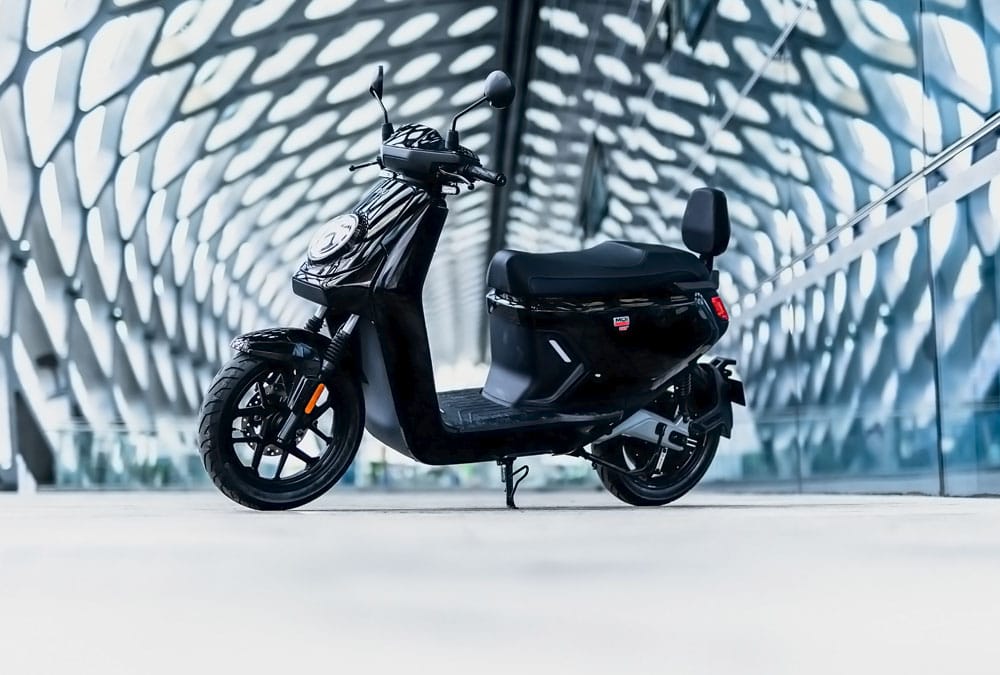 découvrez notre assurance scooter 50cc, conçue pour protéger vos trajets du quotidien. profitez d'une couverture adaptée à vos besoins, des garanties complètes et des tarifs compétitifs. rovoutez l'esprit serein sur votre deux-roues !