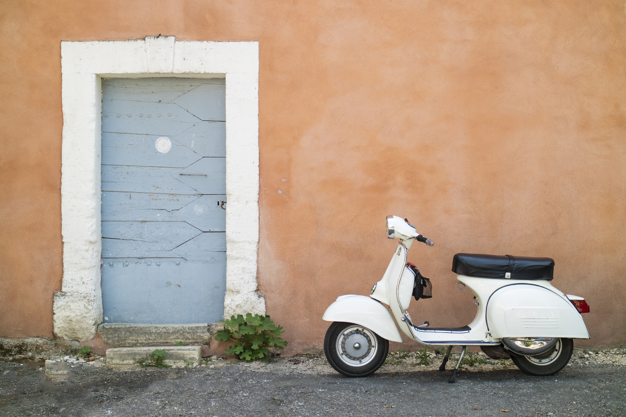 découvrez notre guide complet sur les avis des assurances pour scooter. comparez les meilleures offres, lisez les témoignages d'autres utilisateurs et trouvez la couverture idéale pour votre deux-roues en toute confiance.