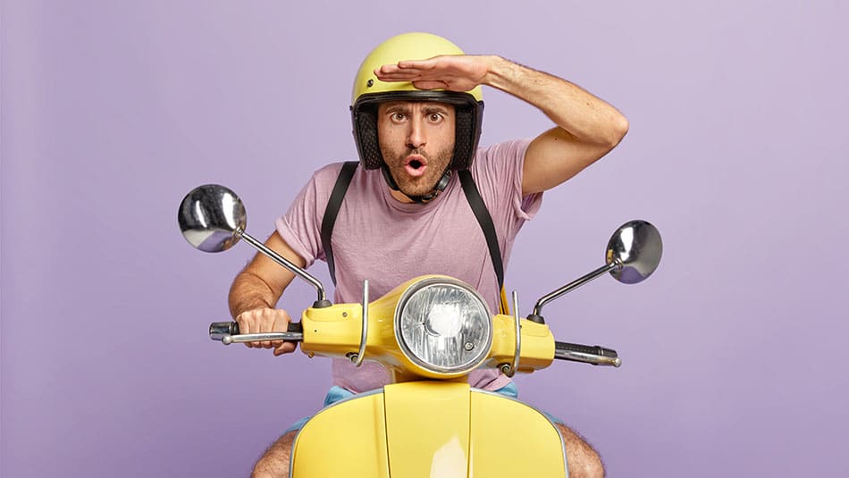 découvrez notre guide complet sur la comparaison des assurances scooter. obtenez les meilleures offres, comparez les garanties et choisissez l'assurance qui correspond le mieux à vos besoins et à votre budget. ne laissez rien au hasard et assurez votre scooter en toute tranquillité!