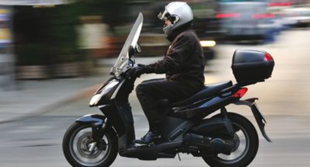 découvrez l'assurance adaptée à votre scooter 125 avec maif. protégez-vous et votre véhicule avec des garanties sur-mesure, une assistance rapide et un service client à l'écoute. optez pour la tranquillité d'esprit lors de vos trajets en deux-roues !