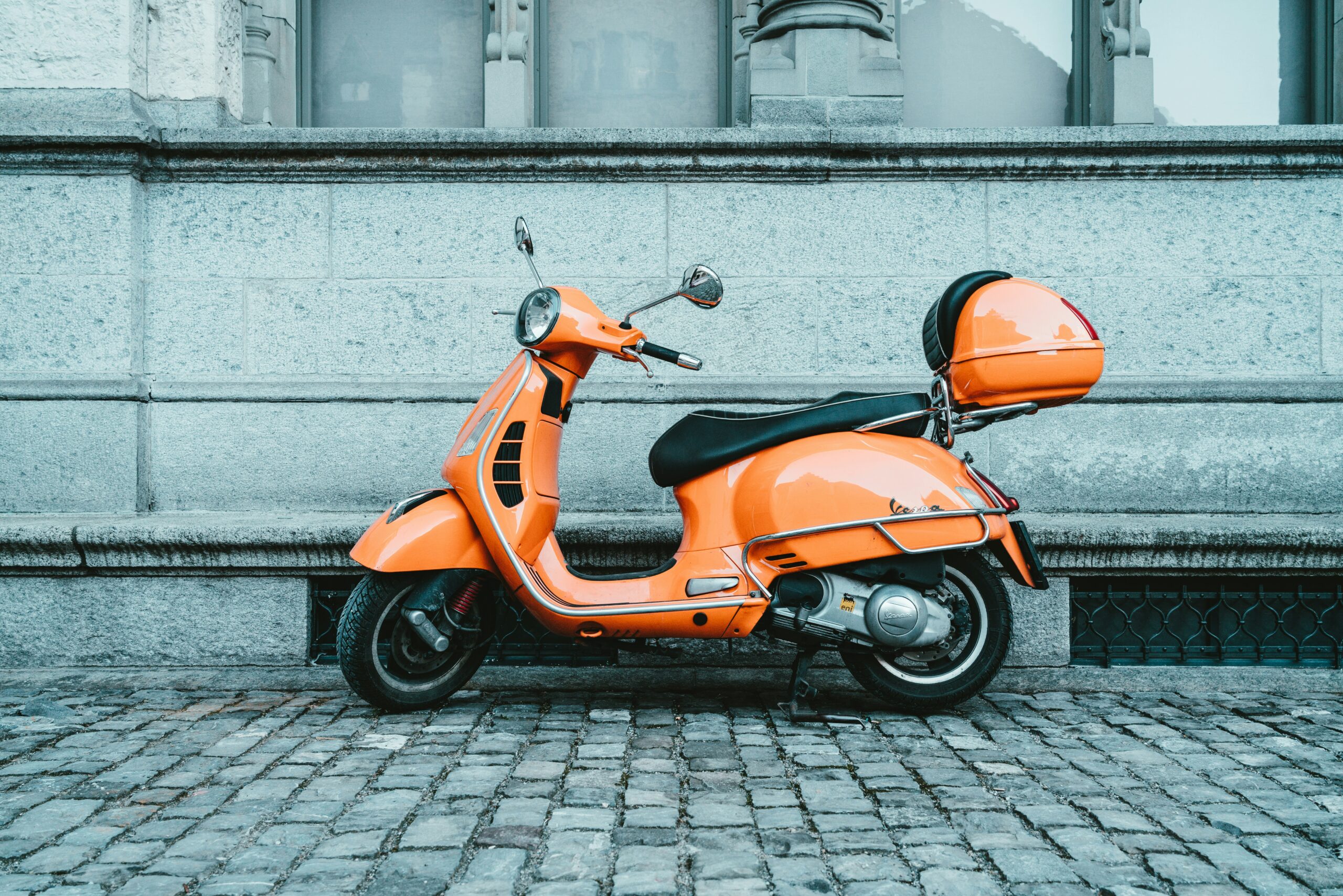 découvrez notre guide sur les tarifs d'assurance pour scooters : comparez les prix, les garanties et trouvez la meilleure couverture adaptée à vos besoins et à votre budget. informez-vous sur les différents types d'assurances disponibles et faites le bon choix pour votre sécurité sur la route.