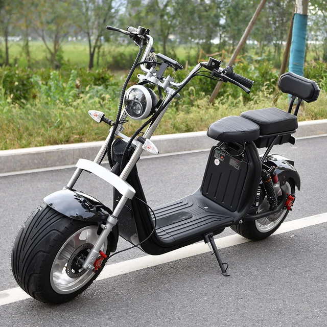 découvrez la citycoco, la trottinette électrique capable d'atteindre des vitesses impressionnantes de 80 km/h. idéale pour des trajets rapides en milieu urbain, alliez performance et style avec cette trottinette au design moderne. profitez d'une expérience de conduite inégalée, alliant confort et sécurité.