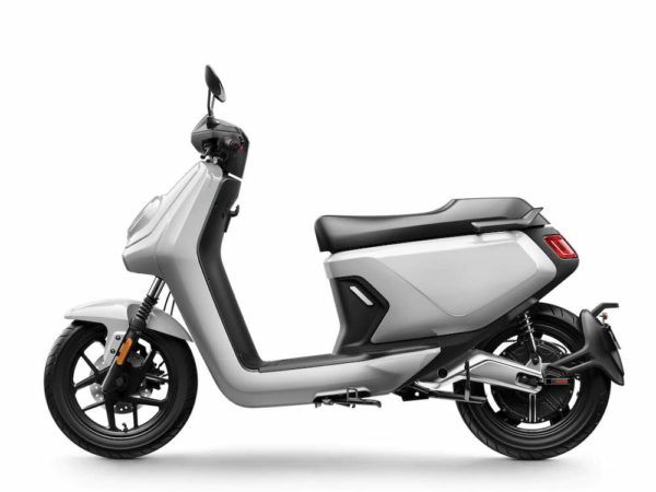 découvrez l'assurance scooter niu et apprenez comment garantir votre sécurité sur la route. protégez votre véhicule électrique avec des options adaptées à vos besoins tout en circulant en toute tranquillité.