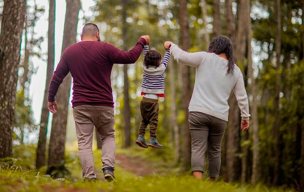 découvrez nos solutions d'assurance pour mineurs adaptées à leurs besoins spécifiques. protégez l'avenir de vos enfants avec des couvertures variées et abordables. assurez leur sécurité tout en leur offrant sérénité et protection.